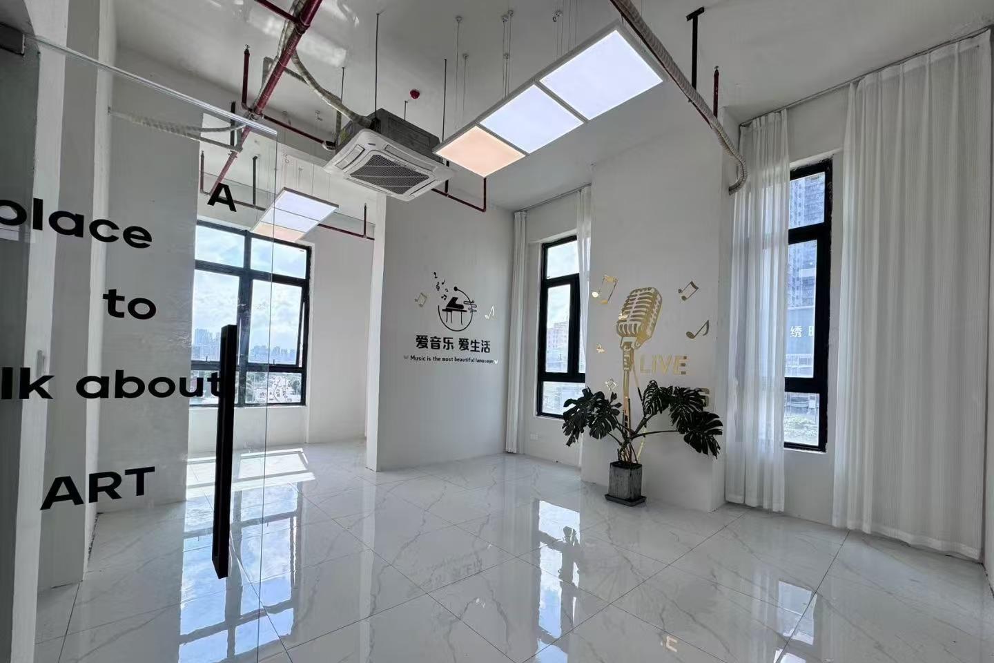 龙湖春江天玺 100㎡ 精装 中楼层办公室出租