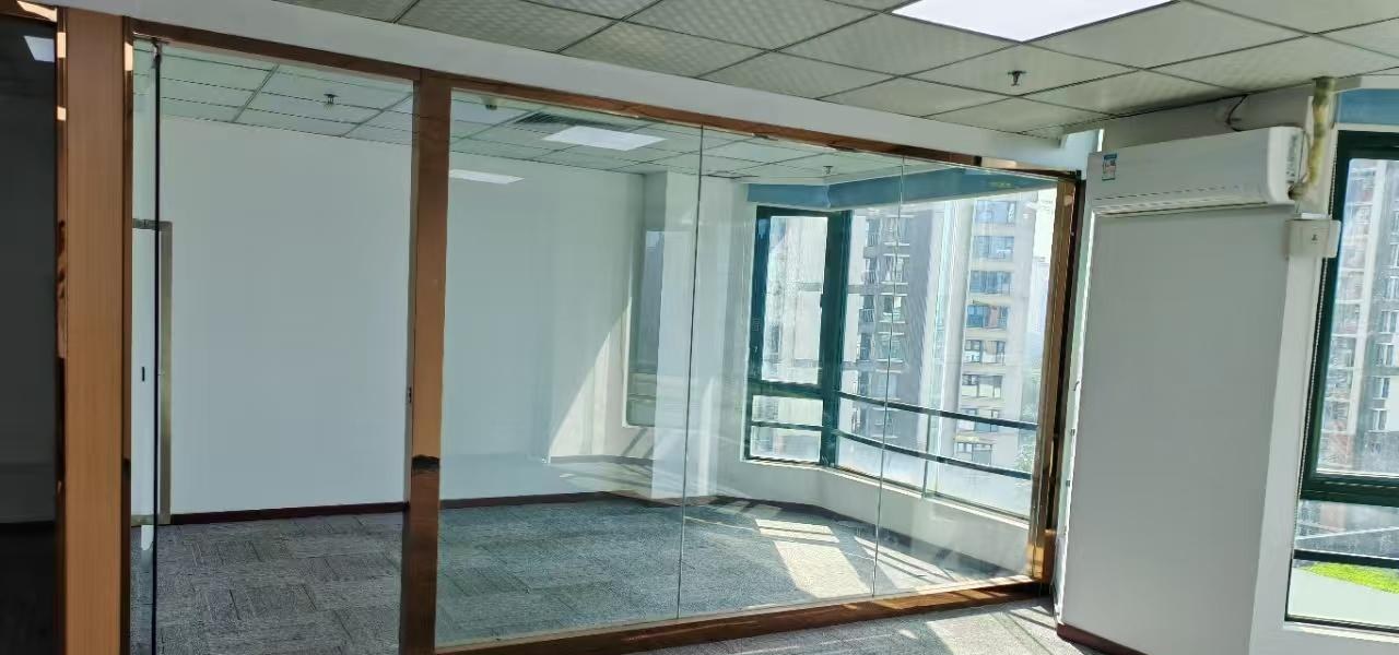 天祥大厦 258㎡ 精装 中楼层办公室出租