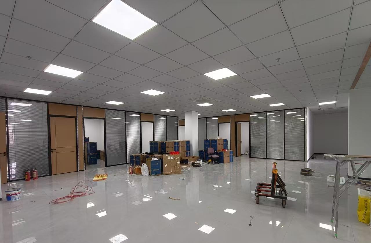 兴华工业大厦 730㎡ 精装 低楼层办公室出租