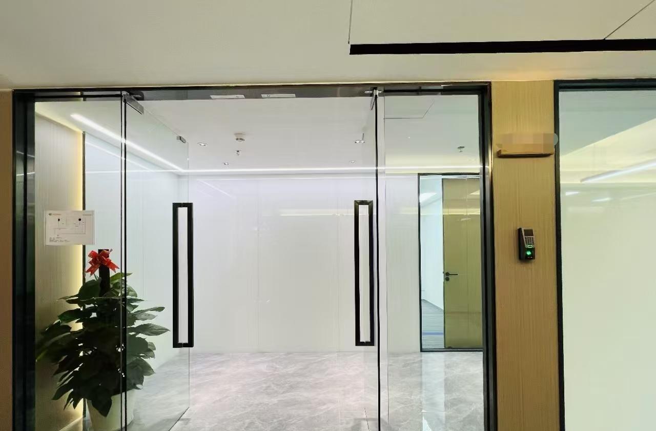 南方证券大厦 225㎡ 精装 中楼层办公室出租
