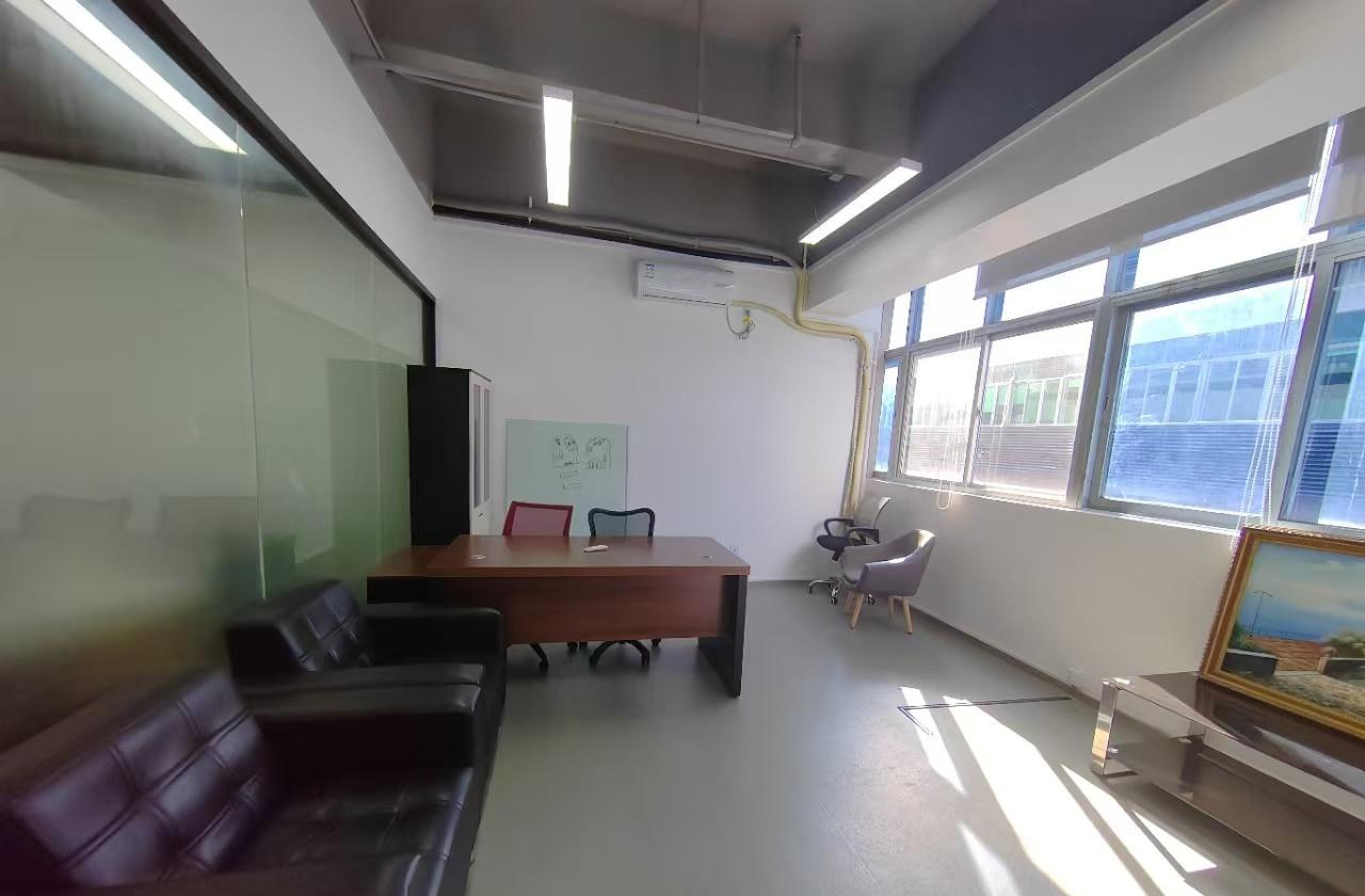 腾飞工业大厦 172㎡ 精装 低楼层办公室出租