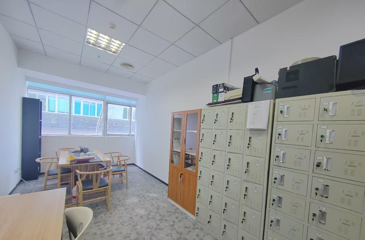 腾飞工业大厦 310㎡ 精装 低楼层办公室出租
