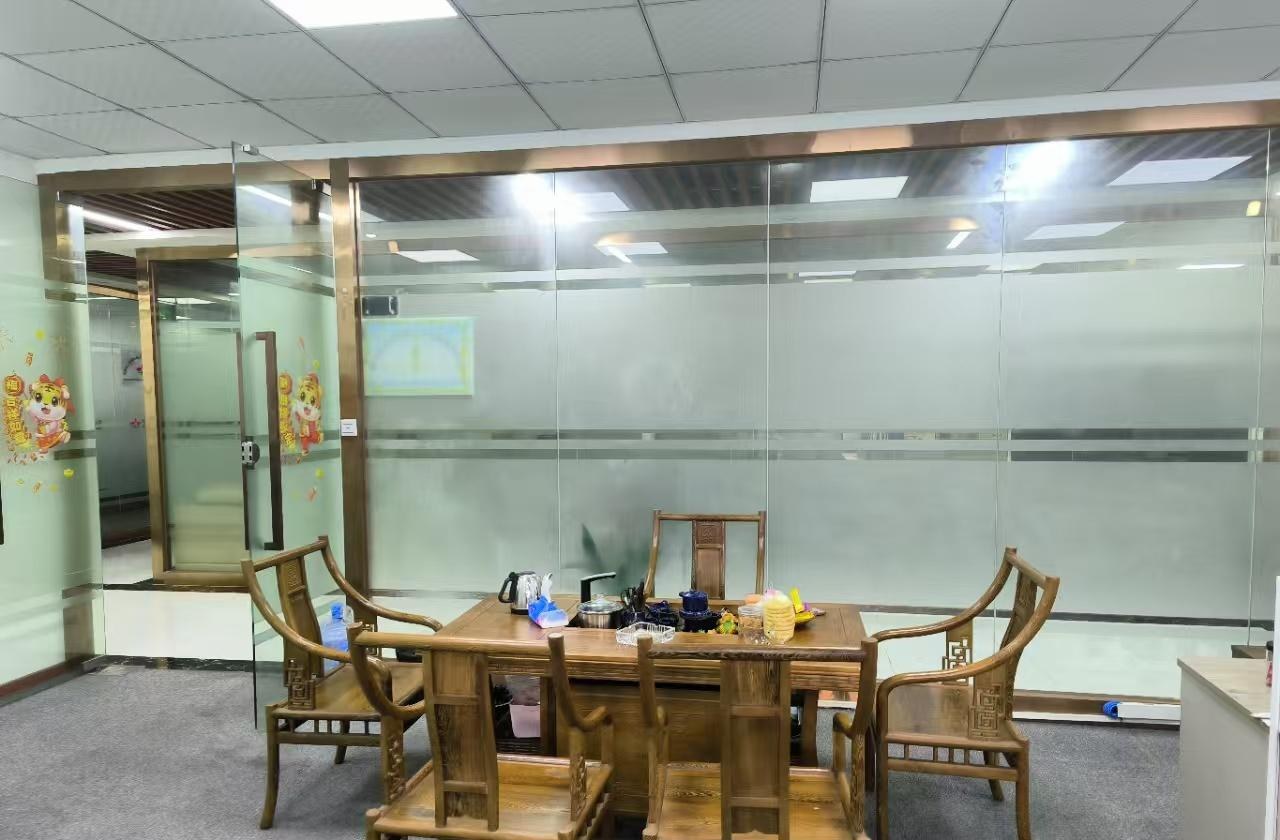 腾飞工业大厦 160㎡ 精装 低楼层办公室出租