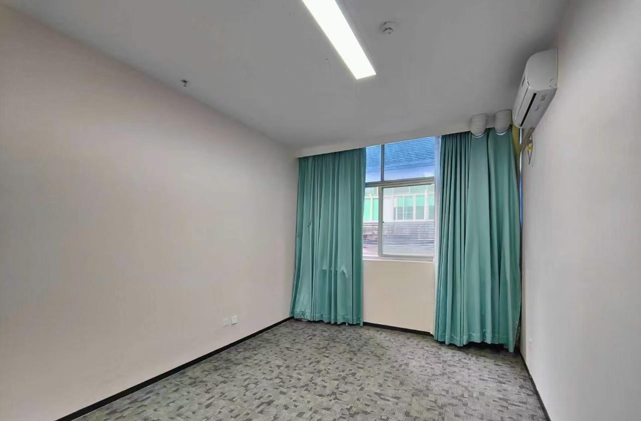 腾飞工业大厦 230㎡ 精装 低楼层办公室出租