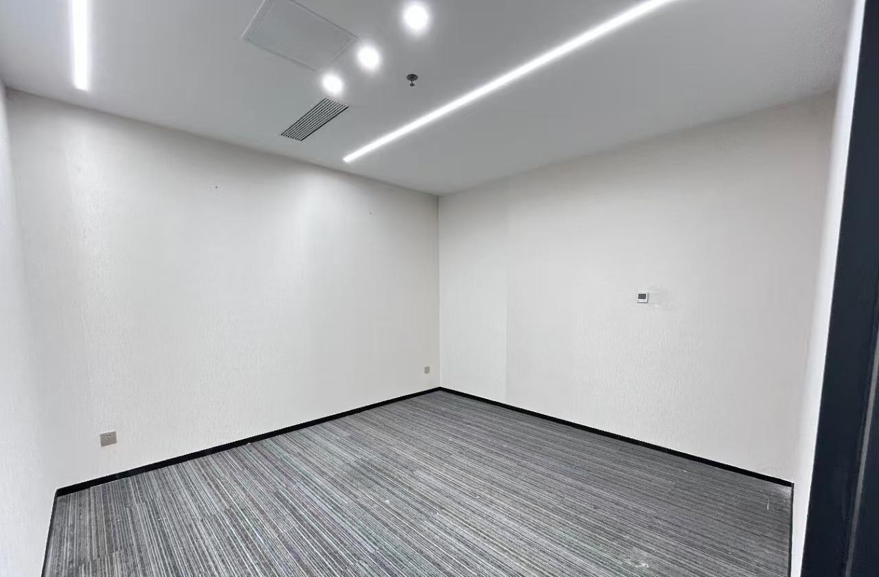 宝能桦穗数创云城 198㎡ 精装 中楼层办公室出租