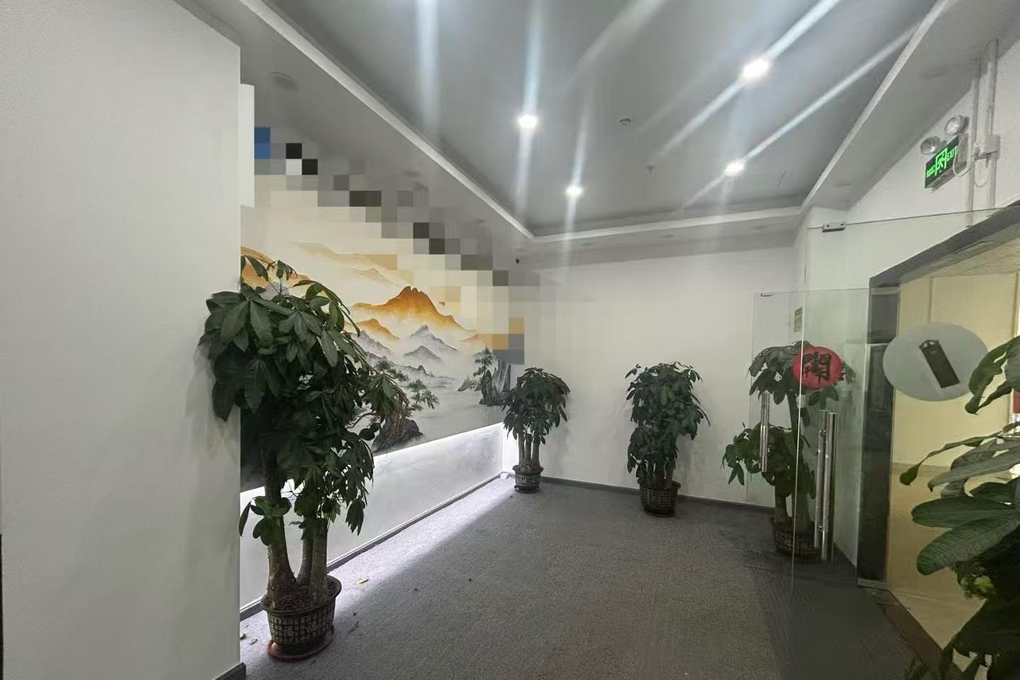 颐丰华创新产业园 680㎡ 精装 低楼层办公室出租
