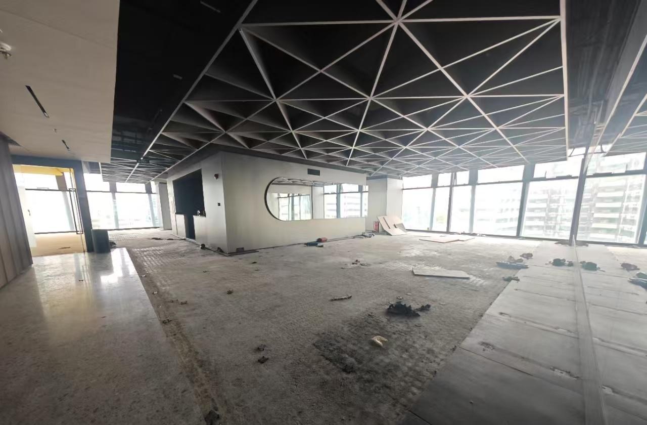兆鑫汇金广场 3200㎡ 精装 低楼层办公室出租