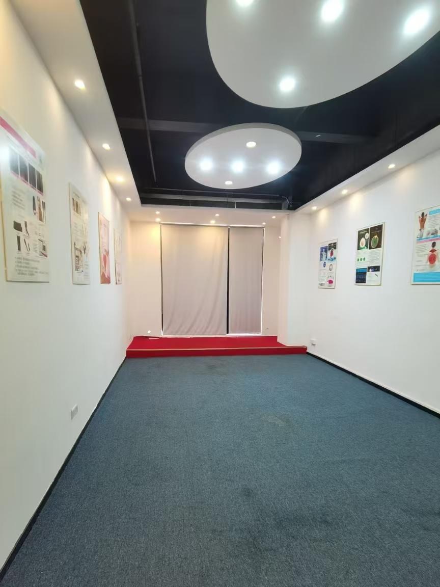 一方天地互联网产业园 370㎡ 精装 中楼层办公室出租