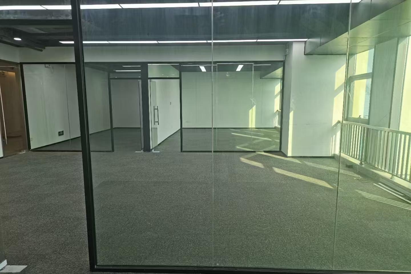 展辰大厦 248㎡ 精装 中楼层办公室出租
