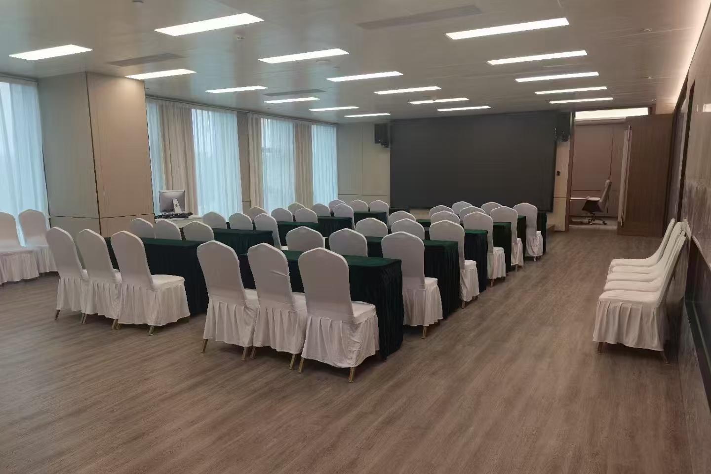展辰大厦 1680㎡ 精装 中楼层办公室出租