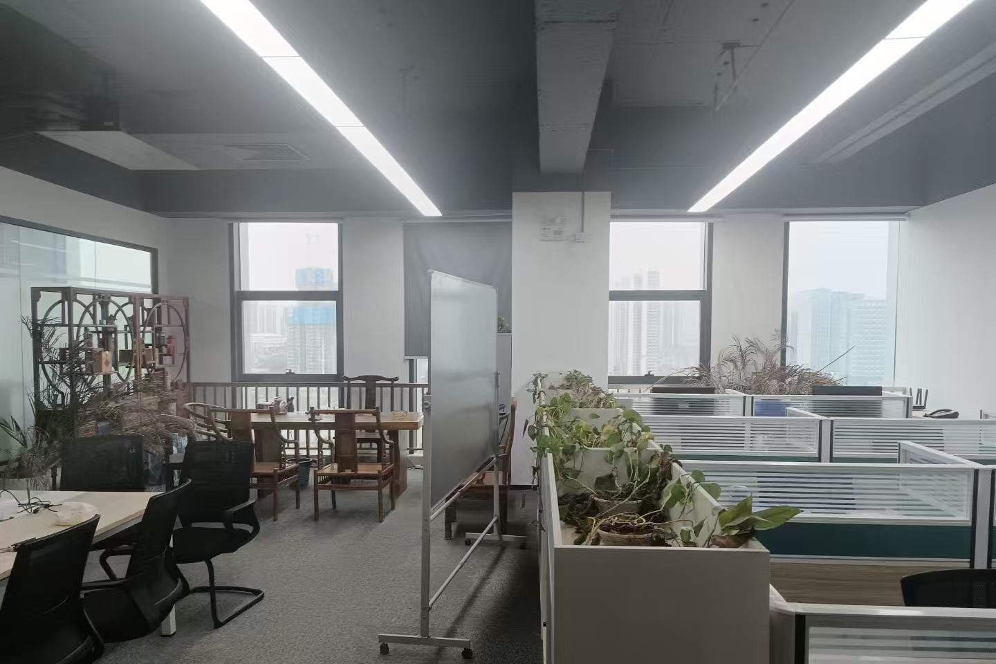 展辰大厦 288㎡ 精装 中楼层办公室出租