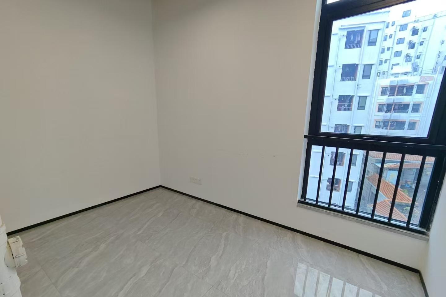 新龙大厦 163㎡ 精装 中楼层办公室出租