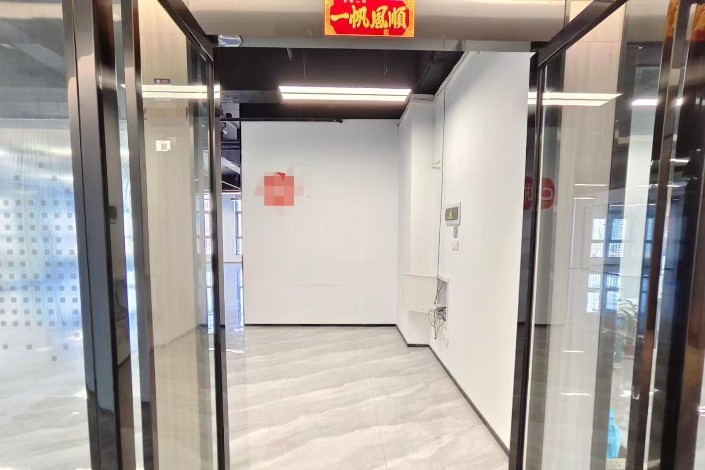 新龙大厦 316㎡ 精装 中楼层办公室出租