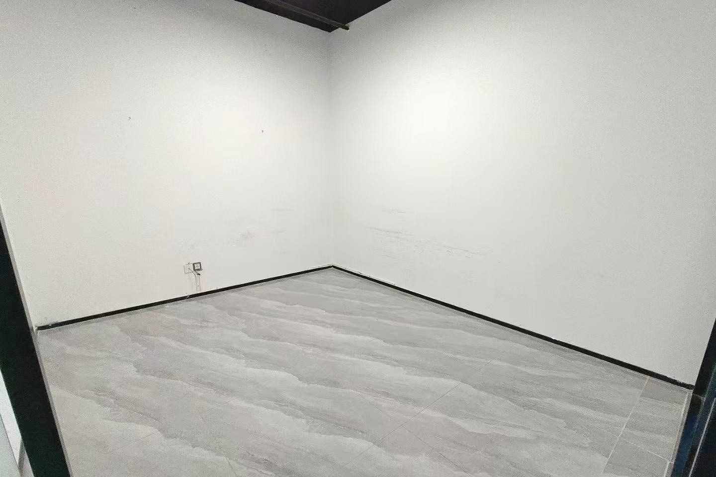 新龙大厦 316㎡ 精装 中楼层办公室出租