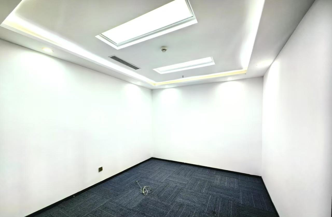 财富大厦 280㎡ 精装 中楼层办公室出租
