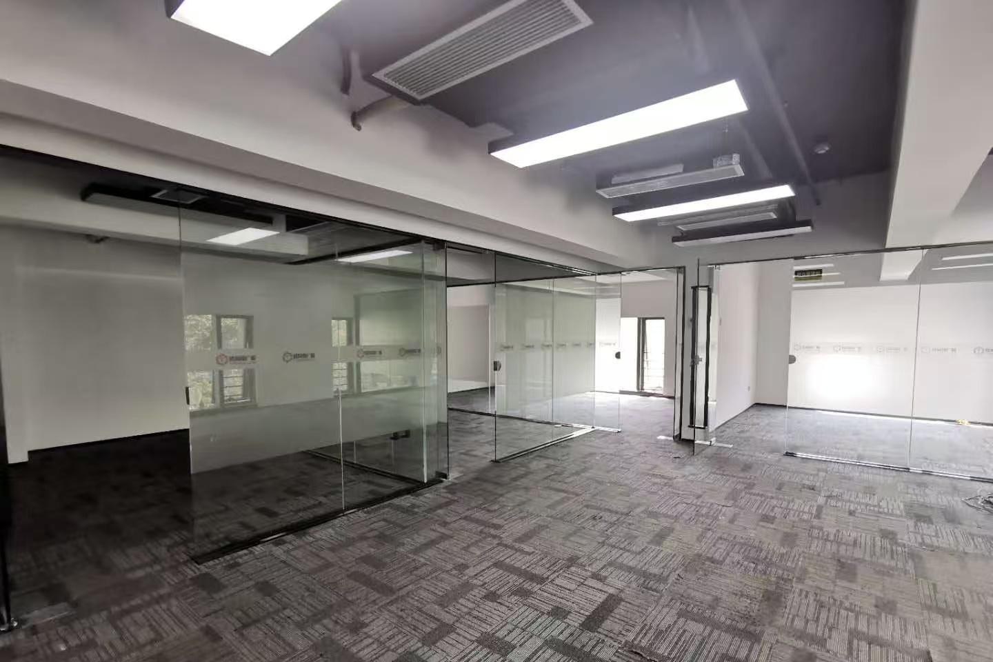艺峦-2座 388㎡ 精装 中楼层办公室出租