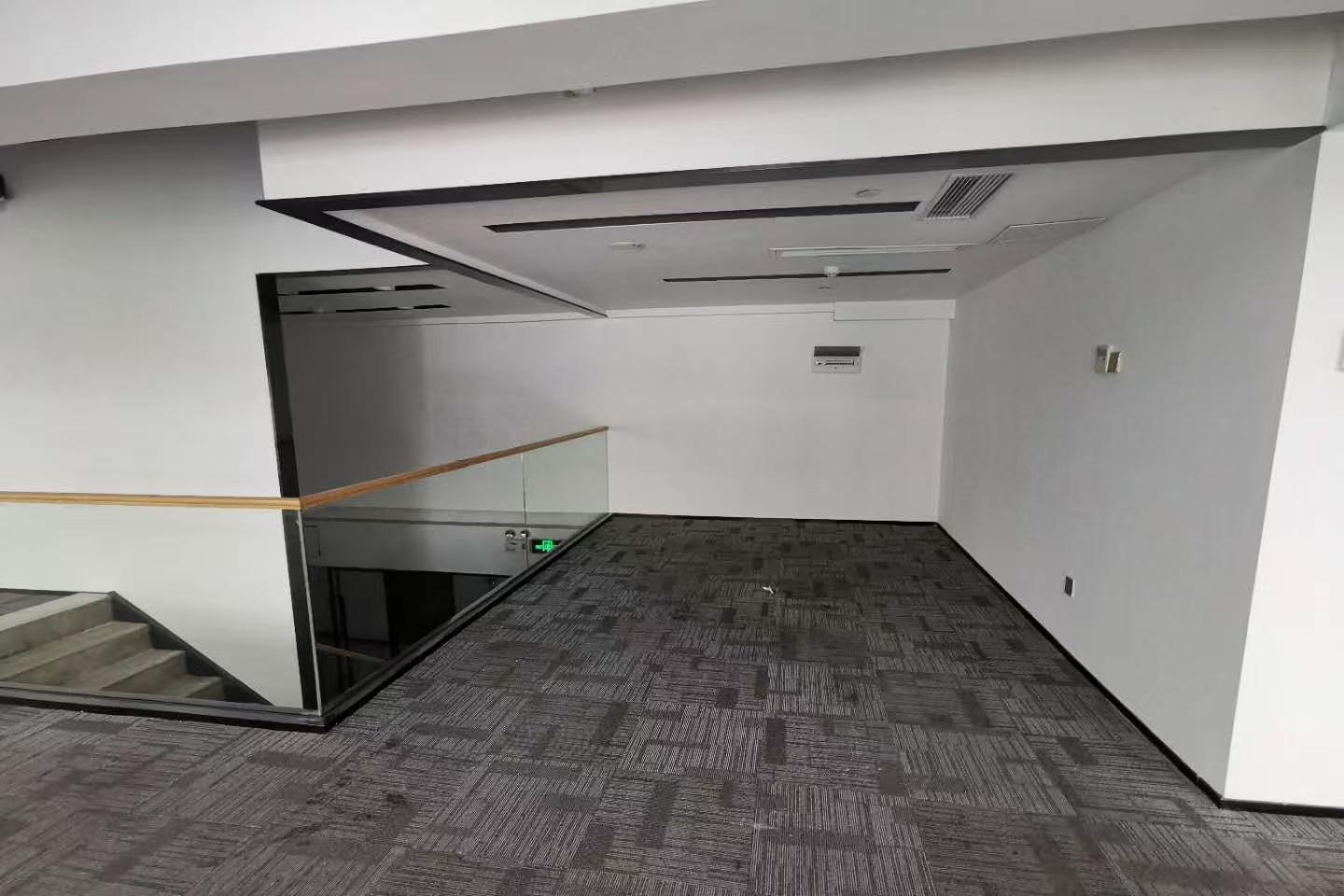 艺峦-2座 388㎡ 精装 中楼层办公室出租
