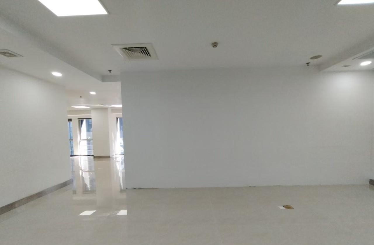 荣超滨海大厦 355㎡ 精装 中楼层办公室出租