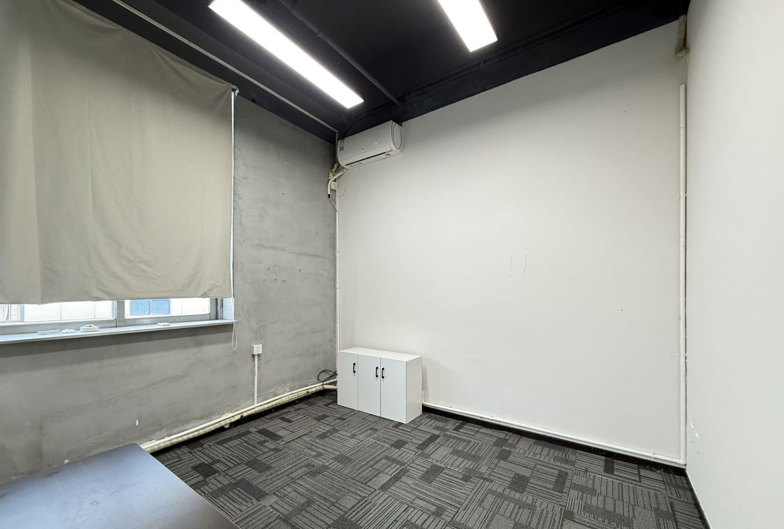 麻雀岭工业区-8号楼 70㎡ 精装 高楼层办公室出租