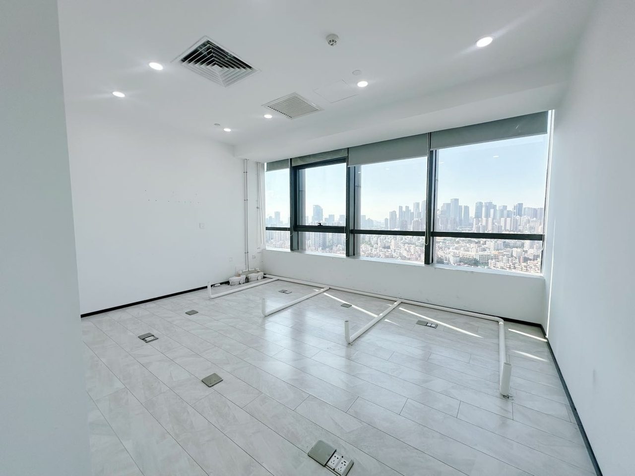 348㎡精装办公室 南园枫叶大厦·近南光站·中层