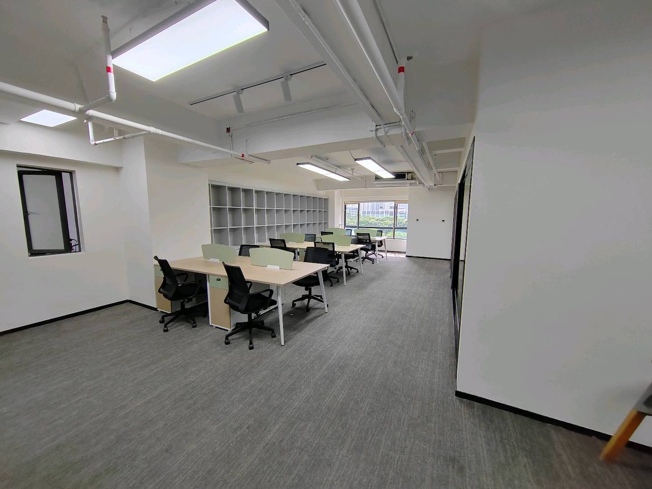 深圳湾科技生态园写字楼253㎡精装户型·低层西向出租