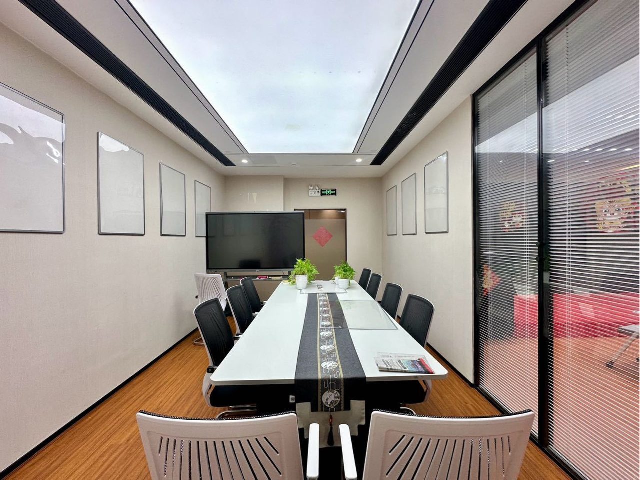 南山区科技园 北科大厦628㎡豪装办公间中层出租