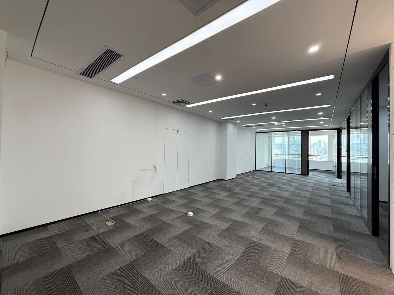 205㎡精装办公室 源政创业大厦·近高新北站·低层