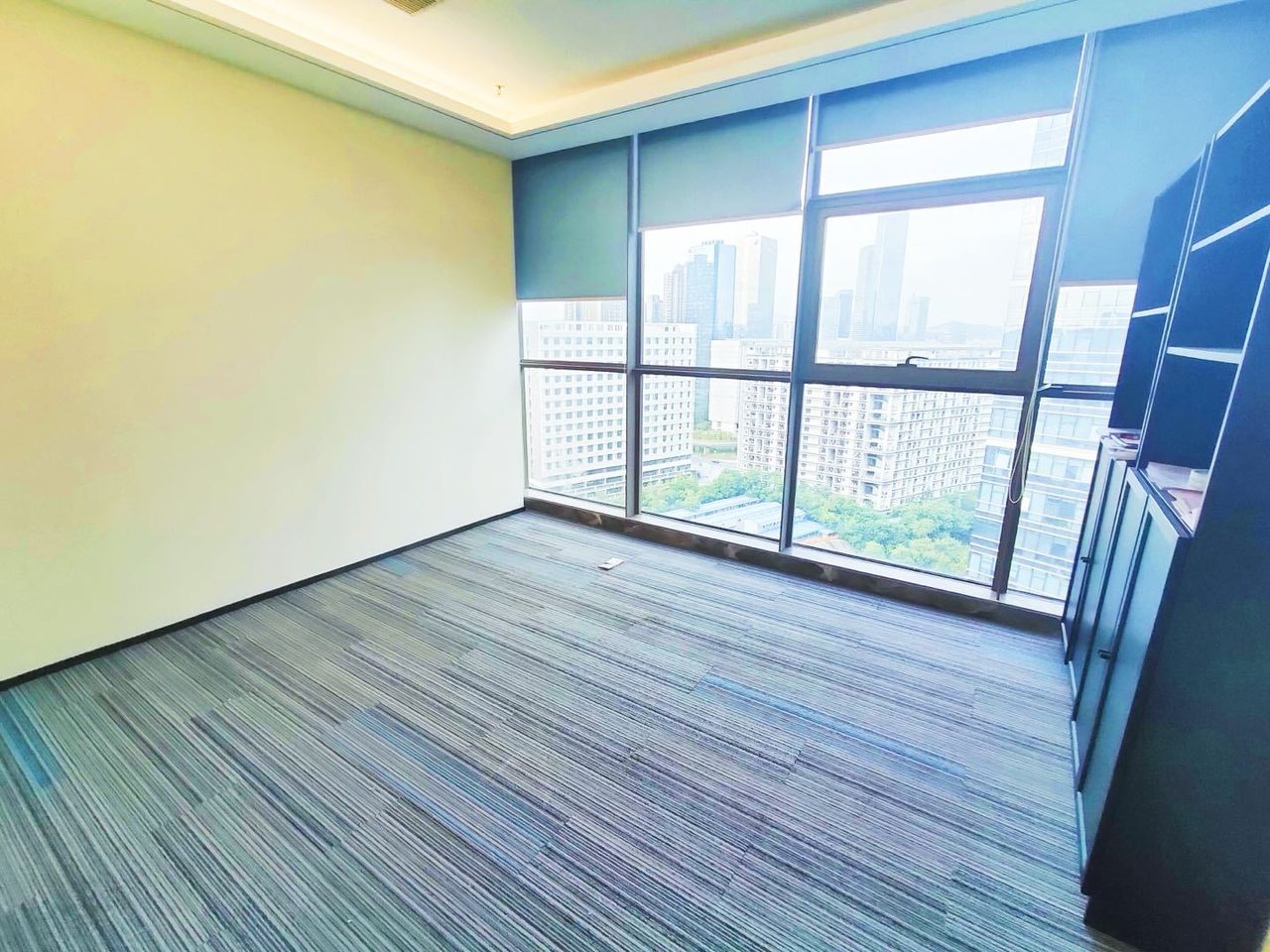 南山区科技园 深圳北航大厦128㎡精装办公间高层出租