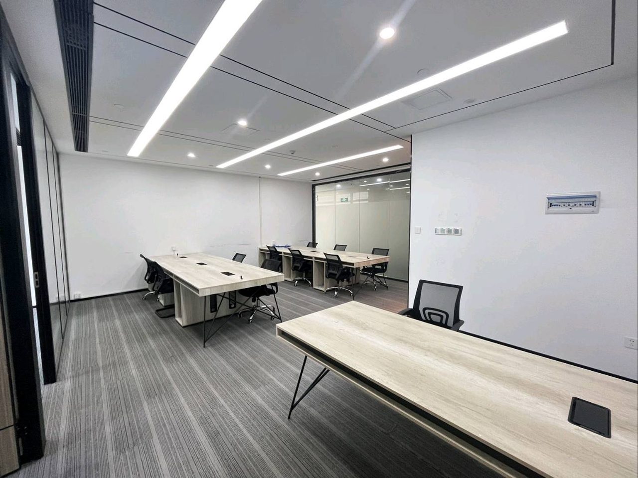 南山区科技园 西北工业大学(深圳三航科技大厦)103㎡精装办公间低层出租