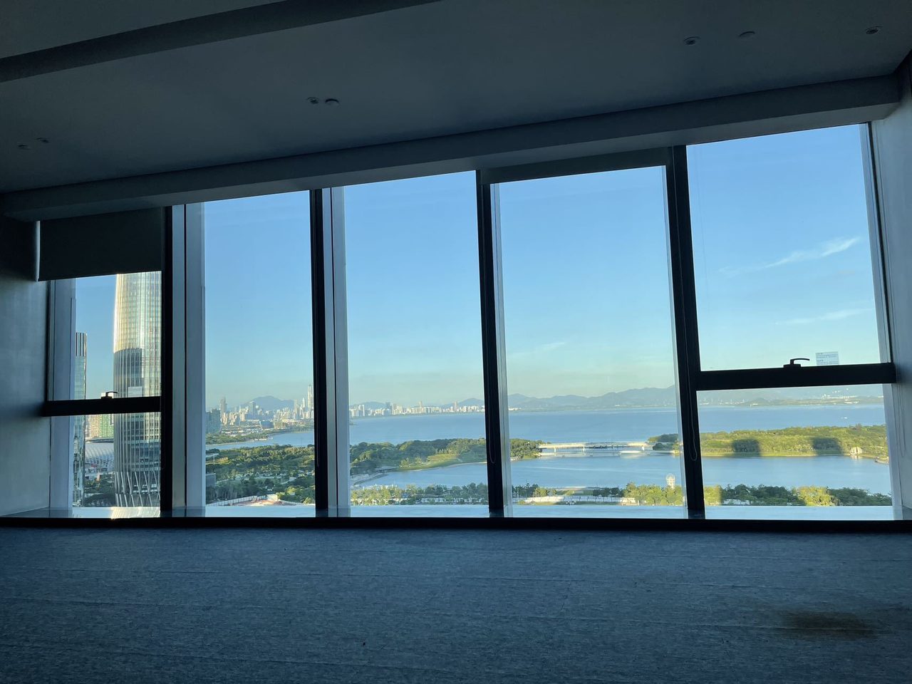 南山区后海 海信南方大厦2017㎡豪装办公间高层出租