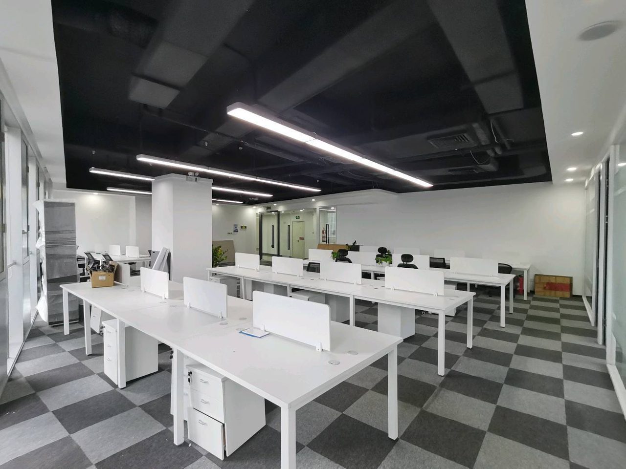 南山区科技园 深圳市软件产业基地265㎡精装办公间低层出租