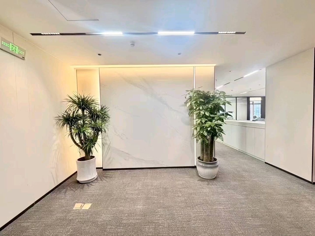 南山区科技园 豪威科技大厦509㎡精装办公间中层出租