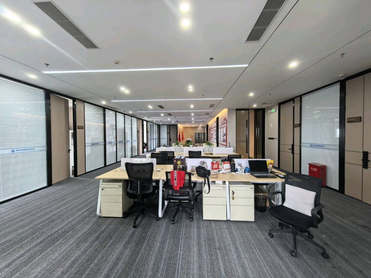 南山区前海 恒裕前海金融中心738㎡精装办公间高层出租