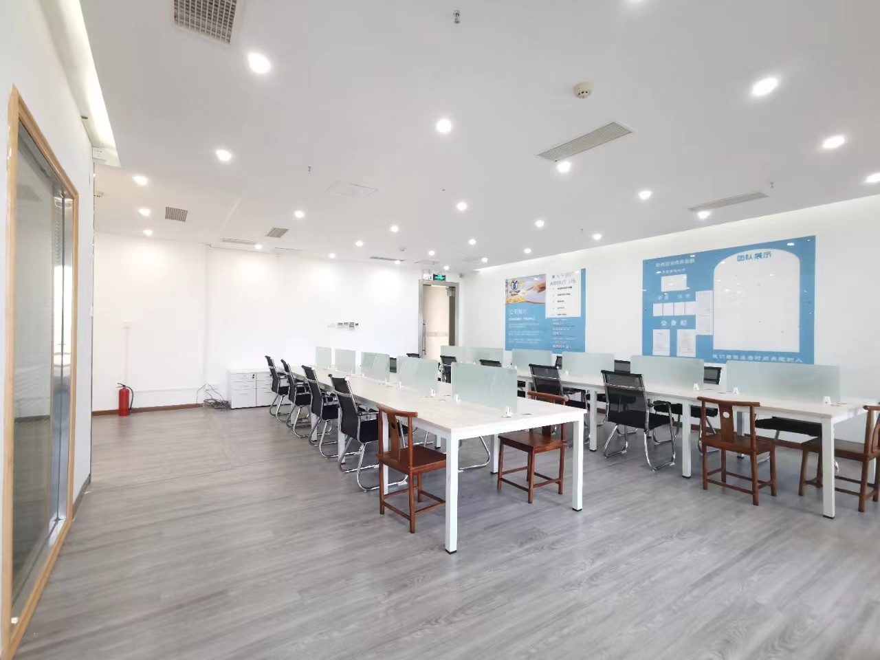 南山区南头 田厦金牛广场288㎡精装办公间高层出租