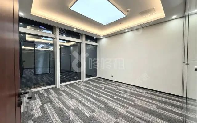 187㎡精装办公室 易尚中心·近宝华站·高层