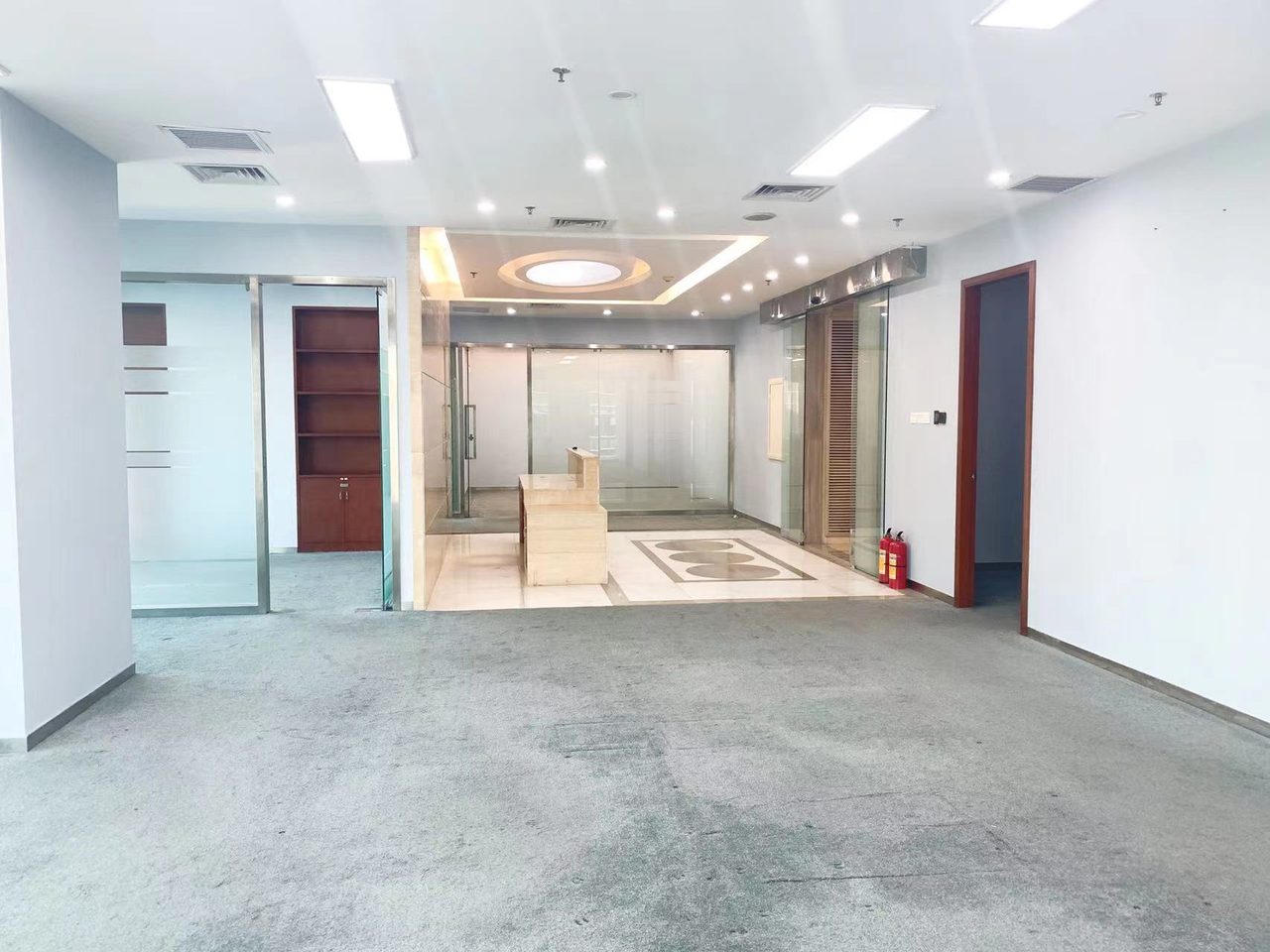 皇岗商务中心294㎡精装写字楼(福田区福田中心区) 近会展中心站