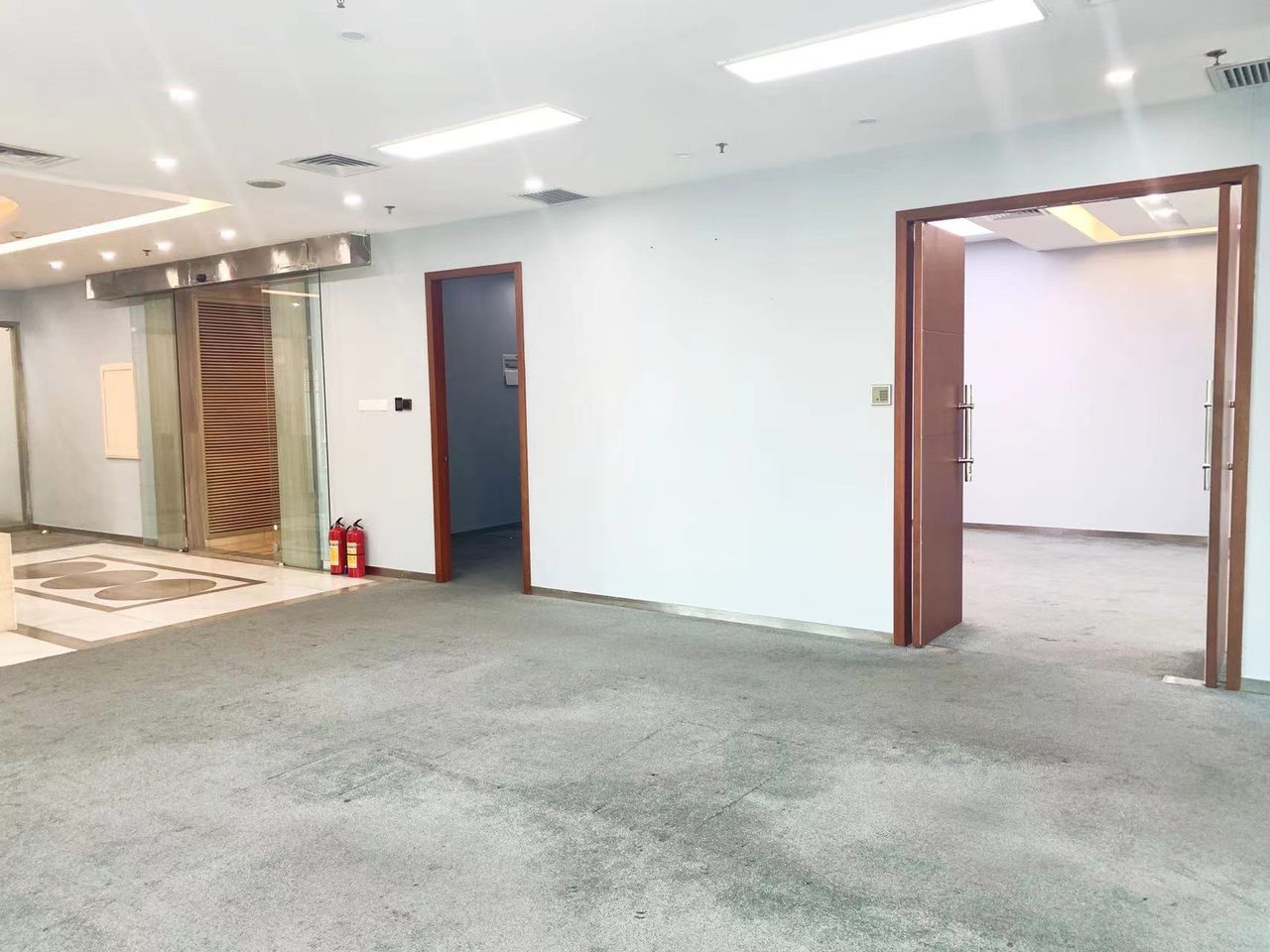 皇岗商务中心294㎡精装写字楼(福田区福田中心区) 近会展中心站