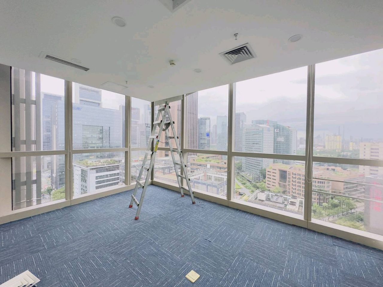 南山区科技园 创维半导体设计大厦363㎡精装办公间高层出租