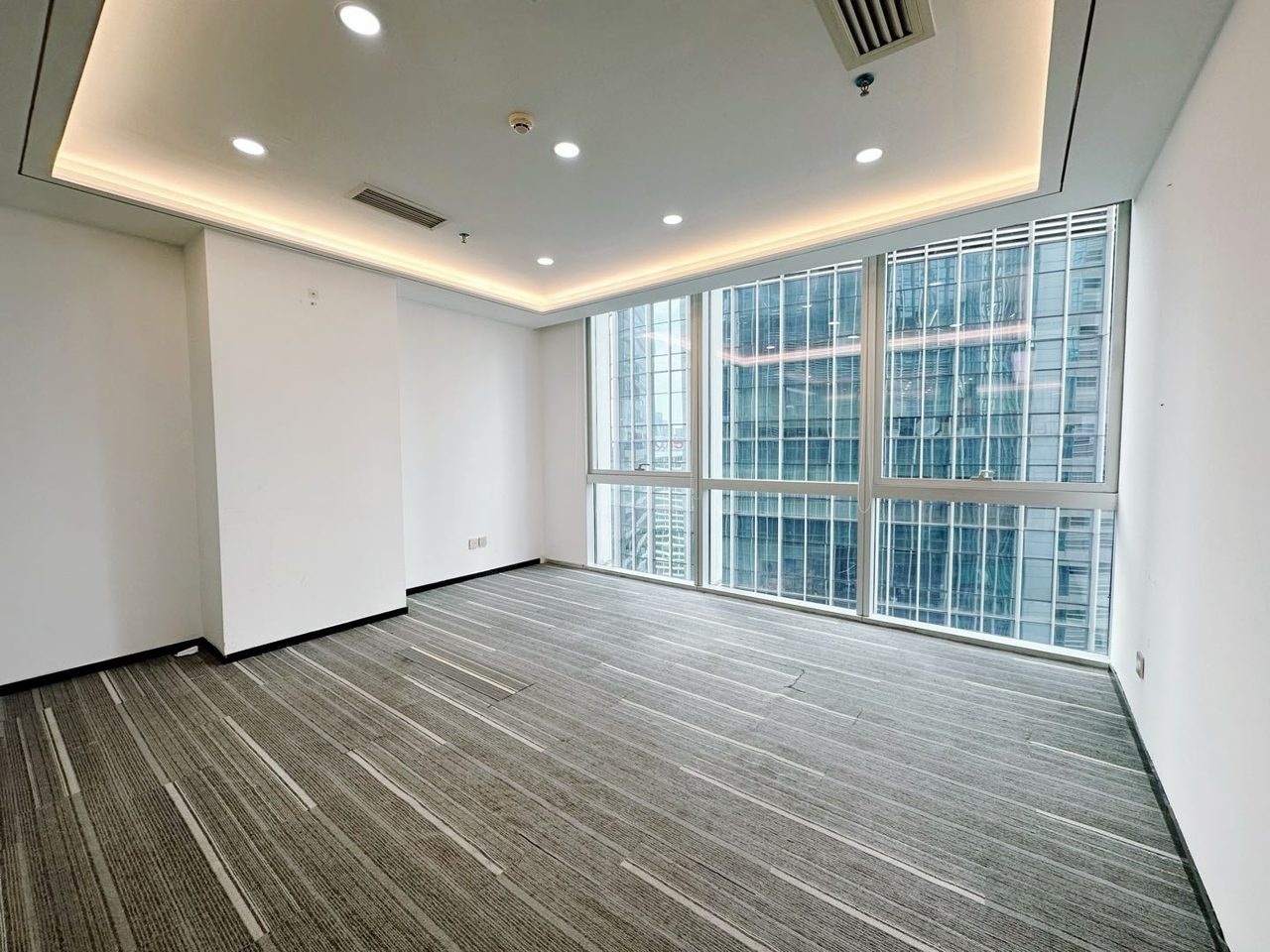 大冲商务中心543㎡精装写字楼(南山区科技园) 近高新园站
