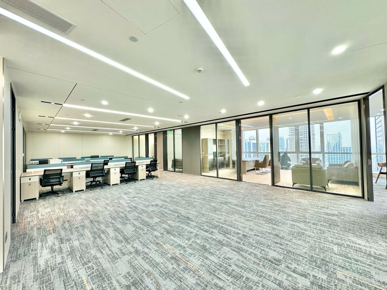 华润置地大厦465㎡精装写字楼(南山区科技园) 近高新园站
