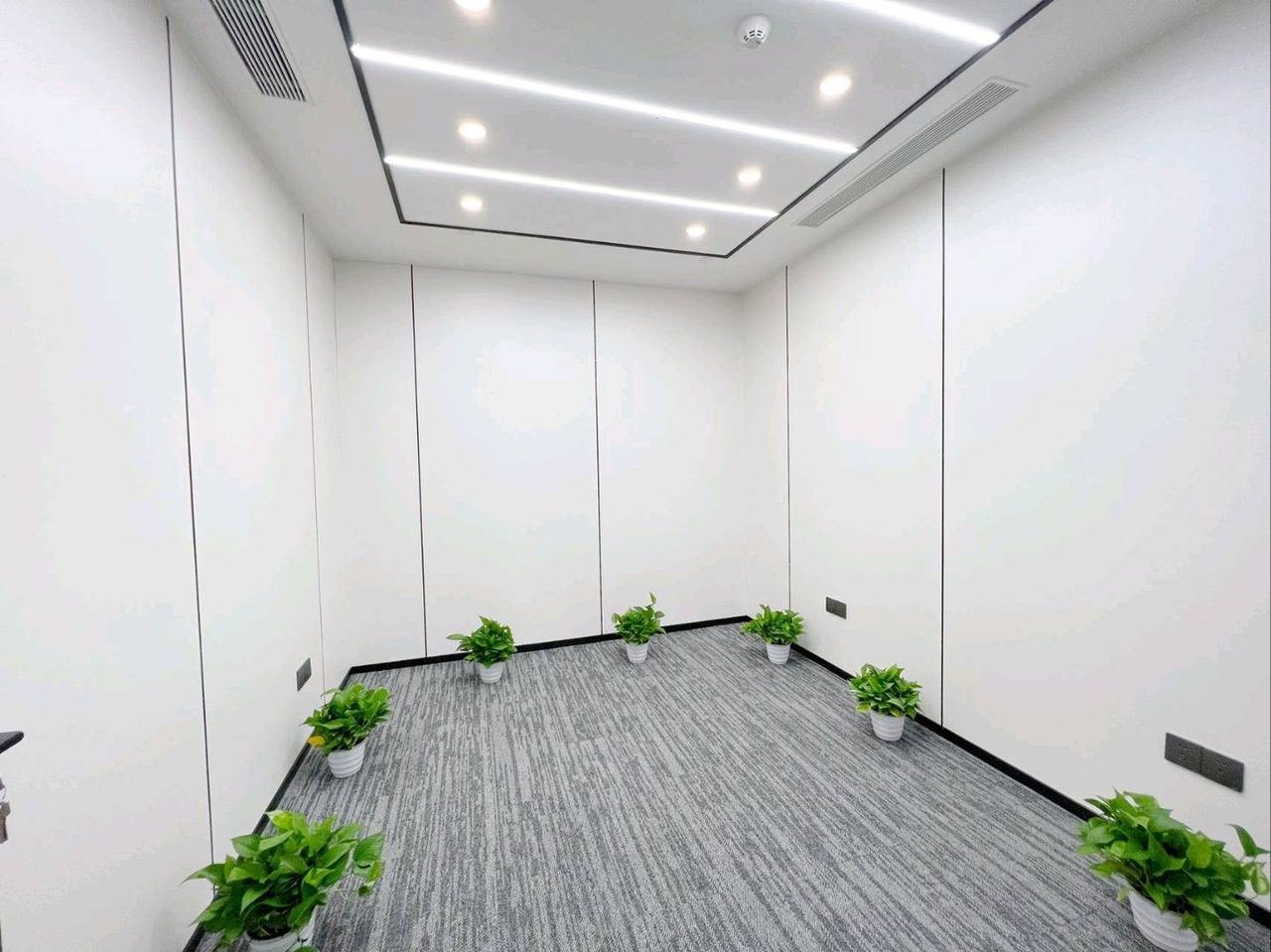 南山区科技园写字楼出租 中检大厦 152㎡精装
