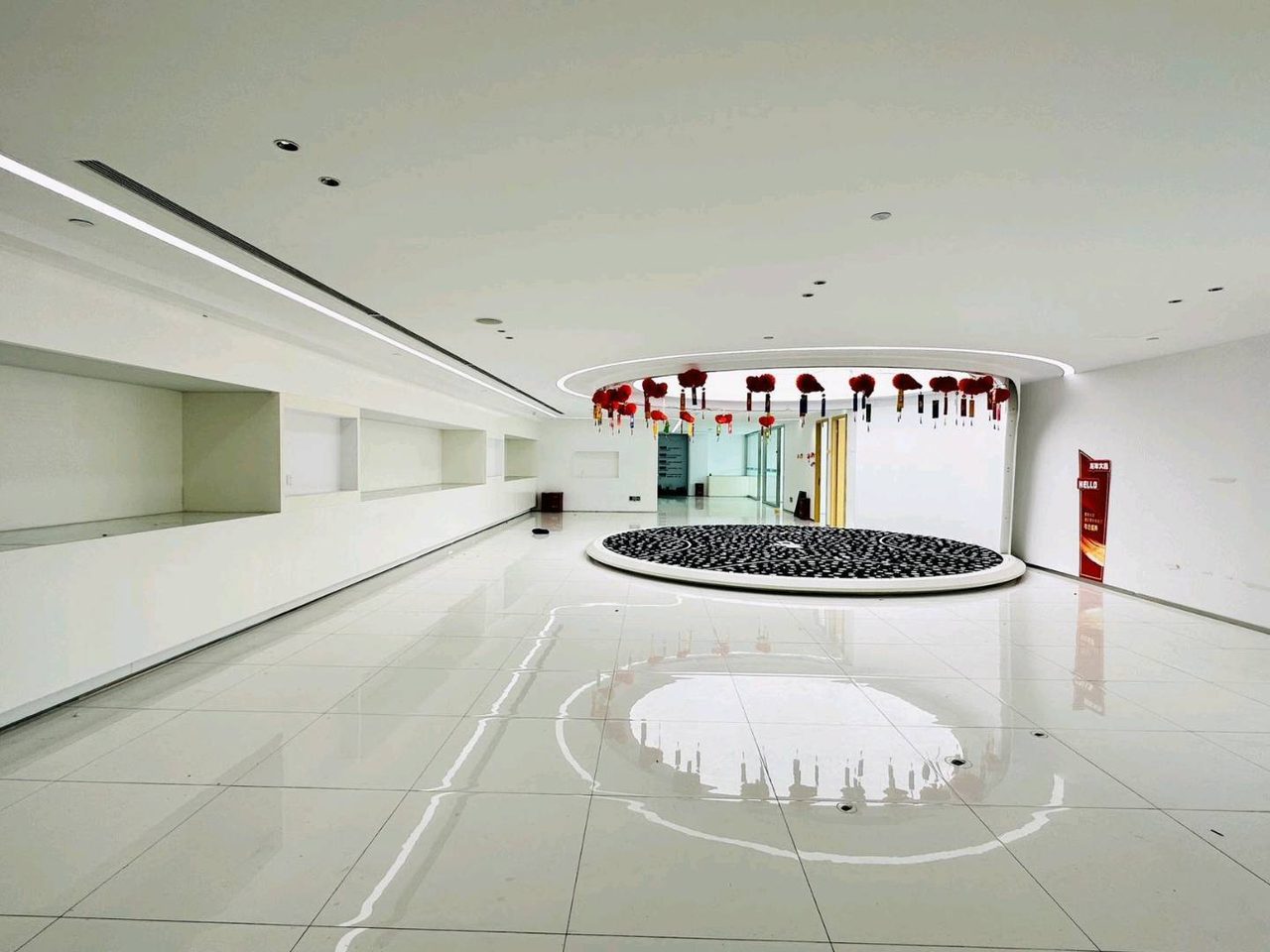 创维半导体设计大厦1725㎡精装办公室出租,中层四面采光向采光好