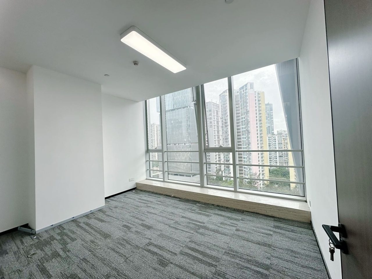 南山区科技园写字楼出租 赛西科技大厦 235㎡精装