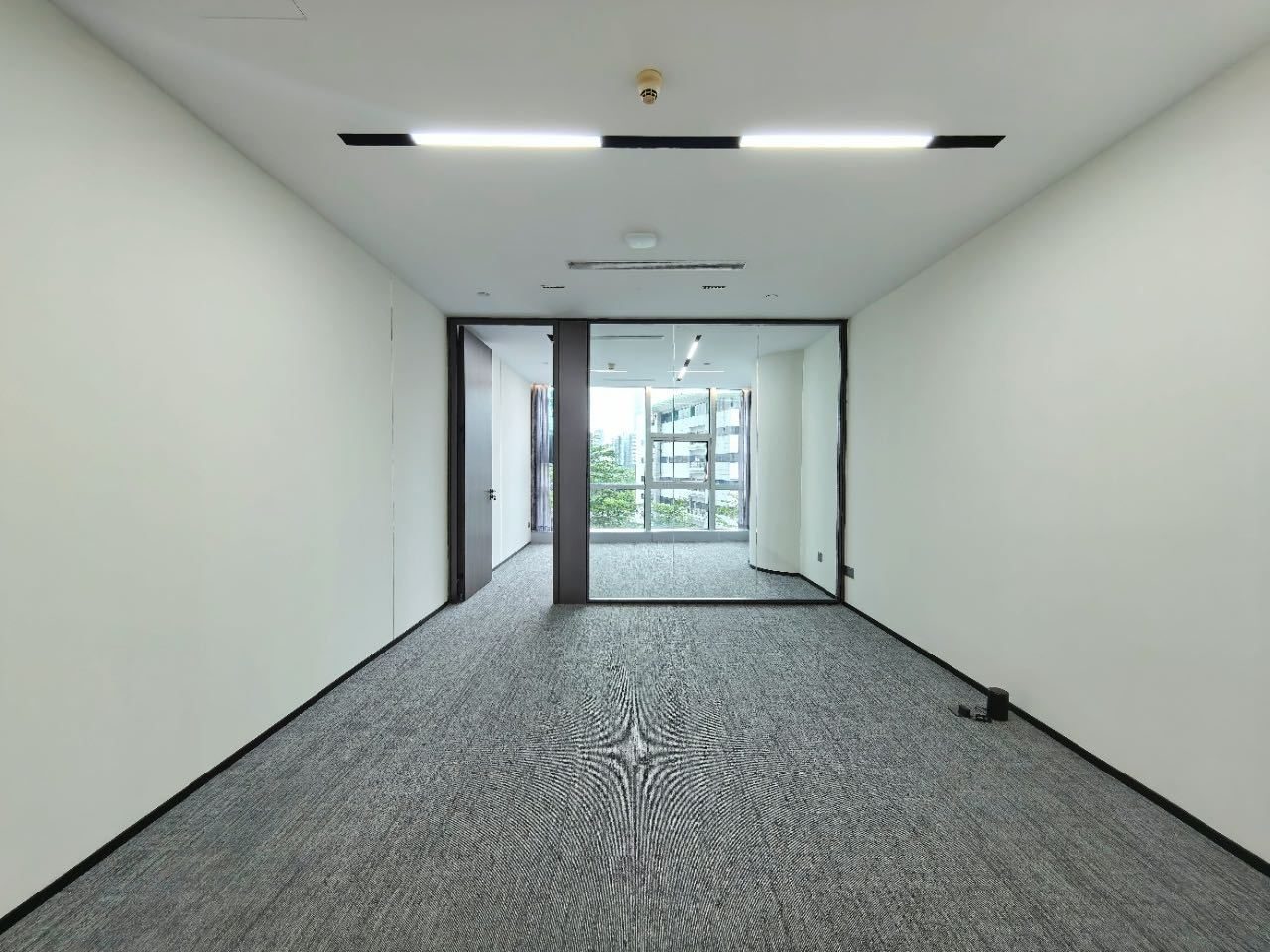 方大大厦98㎡精装写字楼(南山区科技园) 近高新园站