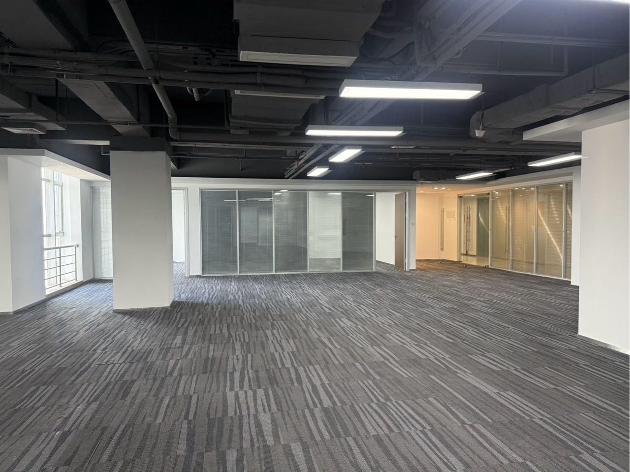 南山区科技园写字楼出租 研祥科技大厦 512㎡精装