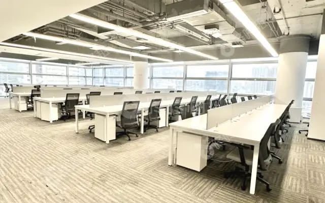 招商局广场2030㎡精装办公室出租，低层四面采光向采光好