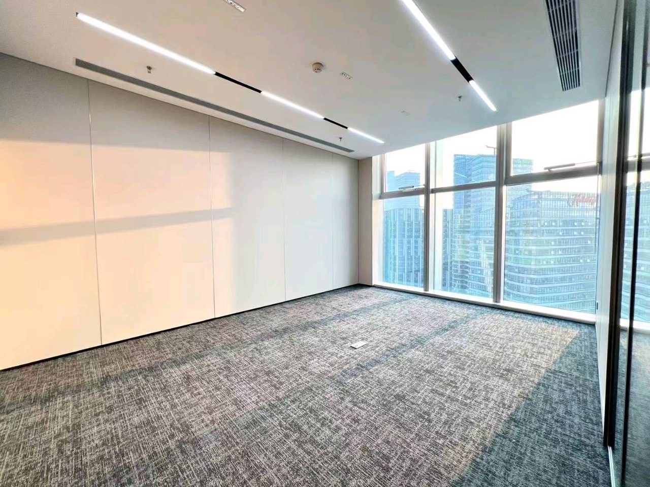 南山区科技园写字楼出租 康泰创新广场 258㎡精装