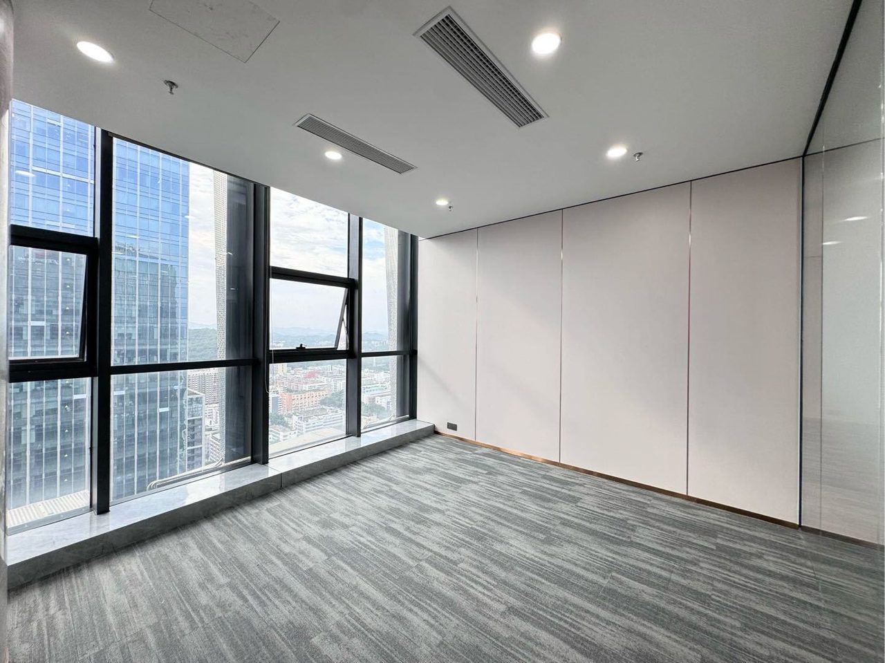 勤诚达大厦写字楼375㎡精装户型·高层东北向出租