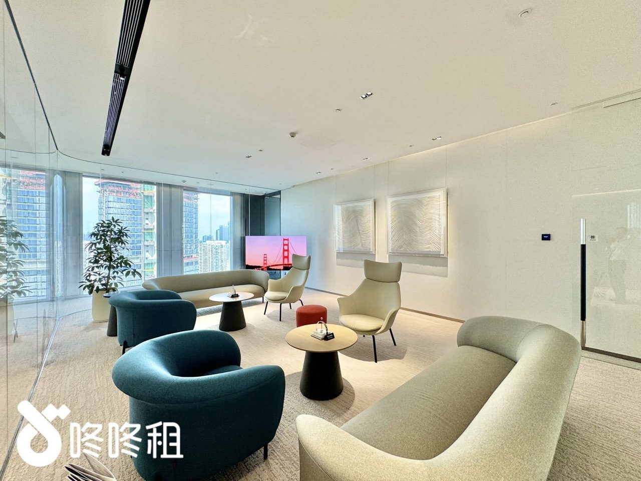 南山区超级总部基地 东方湾国际中心2000㎡豪装办公间高层出租