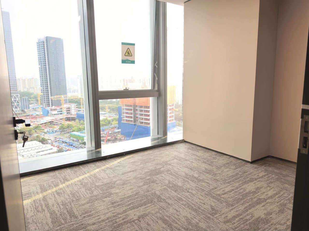 南山区后海写字楼出租 海信南方大厦 125㎡豪装